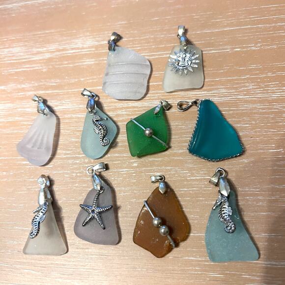 LOT Seaglass Jewelry Earrings, Pendants 30 Pieces Blue, Green, Clear, Red, Brown - Picture 2 of 6